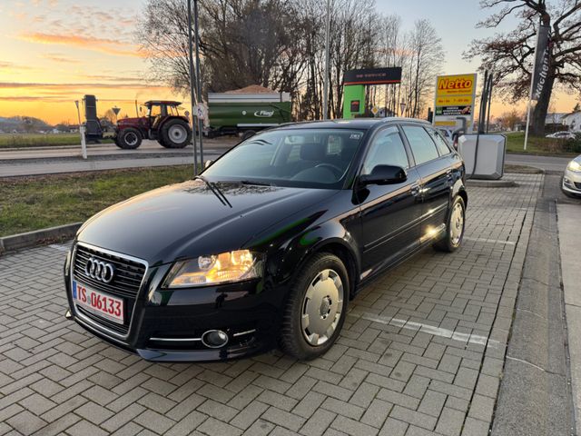 Audi A3 Sportback 1.2 TFSI Attraction,Scheckheft