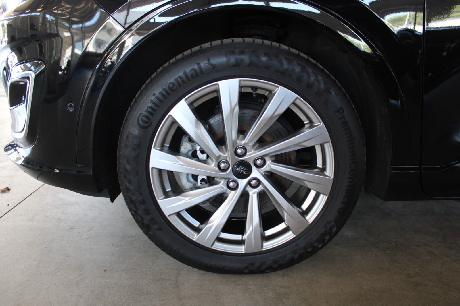 Fahrzeugabbildung Ford Kuga 2.5 PHEV Vignale Aut. LED B&O el. AHK uvm