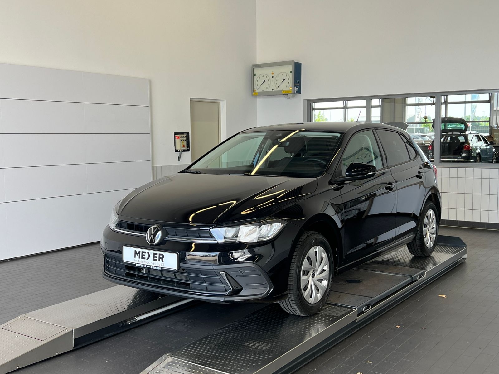 Fahrzeugabbildung Volkswagen Polo Life 1.0 *LED, Climatronic, Sitzhzg., App-C