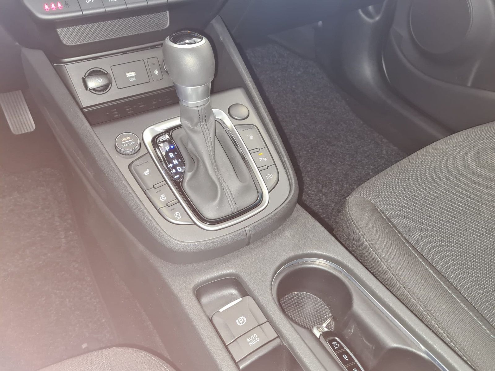 Fahrzeugabbildung Hyundai Kona Prime 2WD / KAMERA / SCHECKHEFT