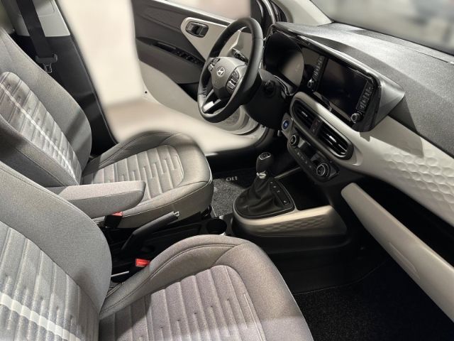 Fahrzeugabbildung Hyundai i10 FL (MJ25) 1.2 Benzin  Prime+Smart-Key