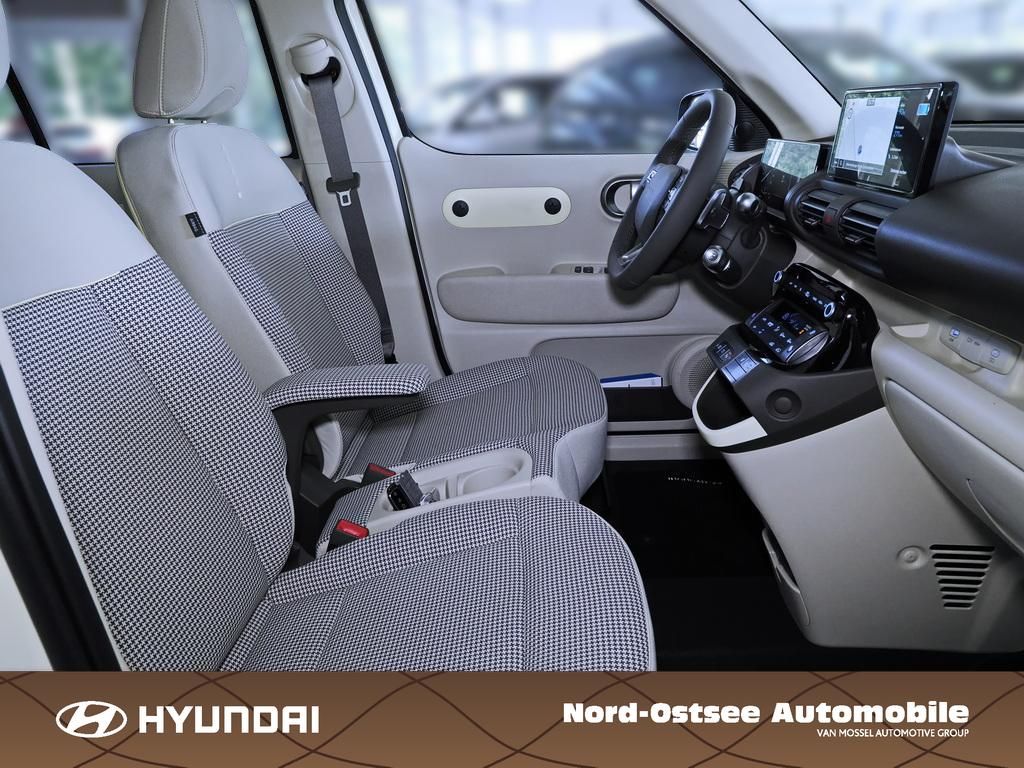 Fahrzeugabbildung Hyundai INSTER TREND Effizienz-P Dachreling Design SchM