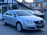 Volkswagen Passat Limo Navi PDC SZH Tempo S-Heft - Volkswagen Passat: Limo