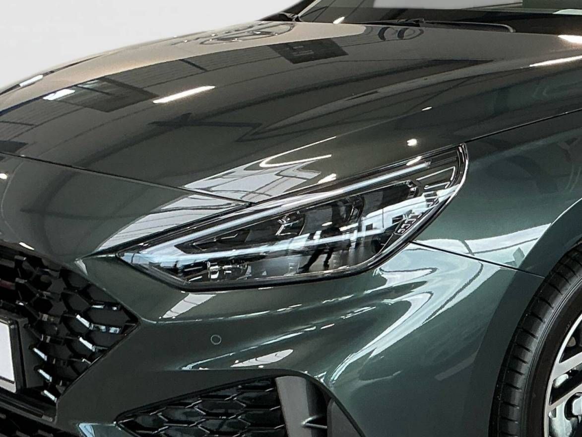 Fahrzeugabbildung Hyundai i30 Kombi (MY26) 1.6 T-GDI (150 PS) 7-DCT N Line