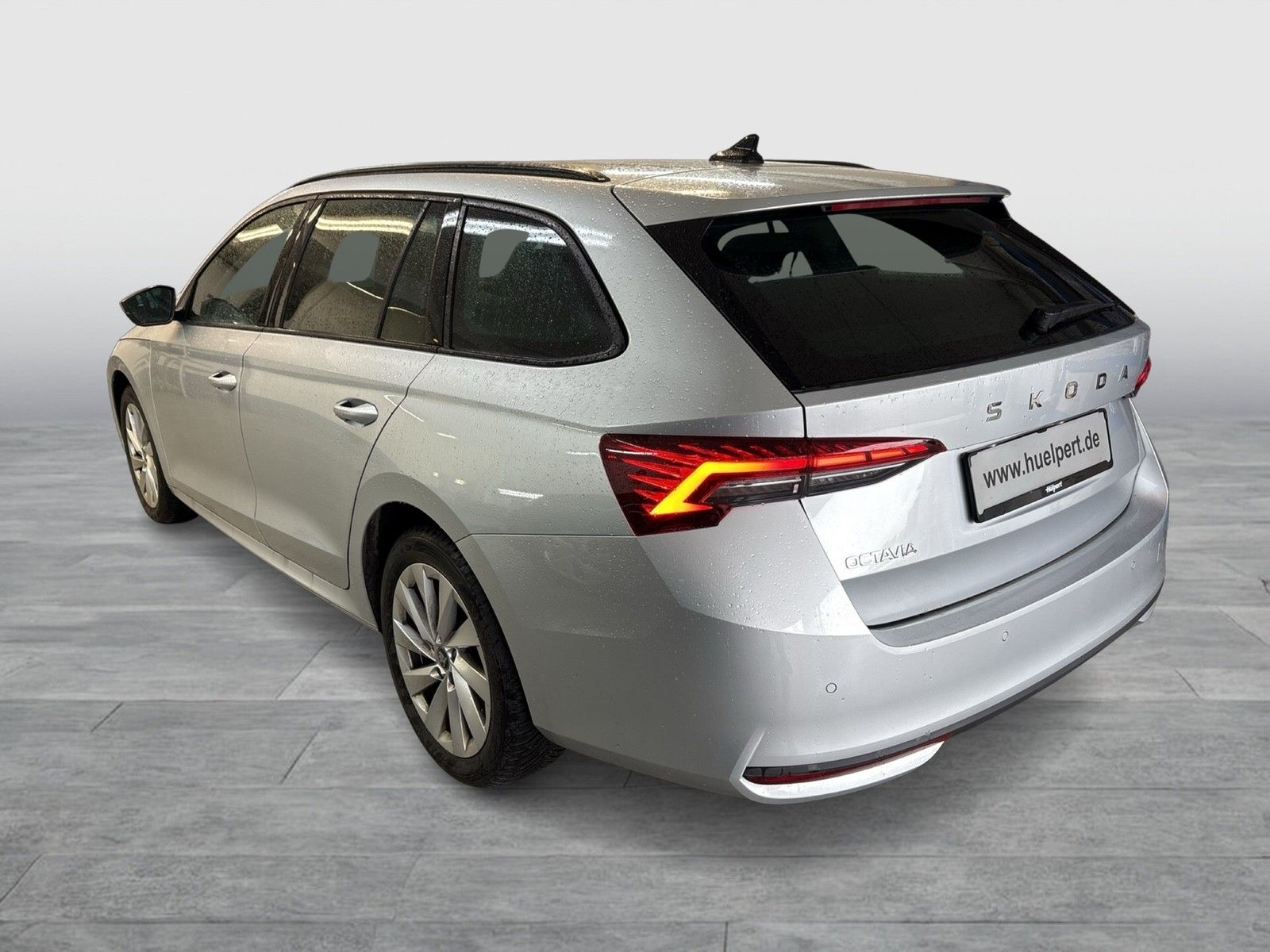 Skoda Octavia Combi 2.0 SELECTION AHK CAM ACC NAVI imagem 3