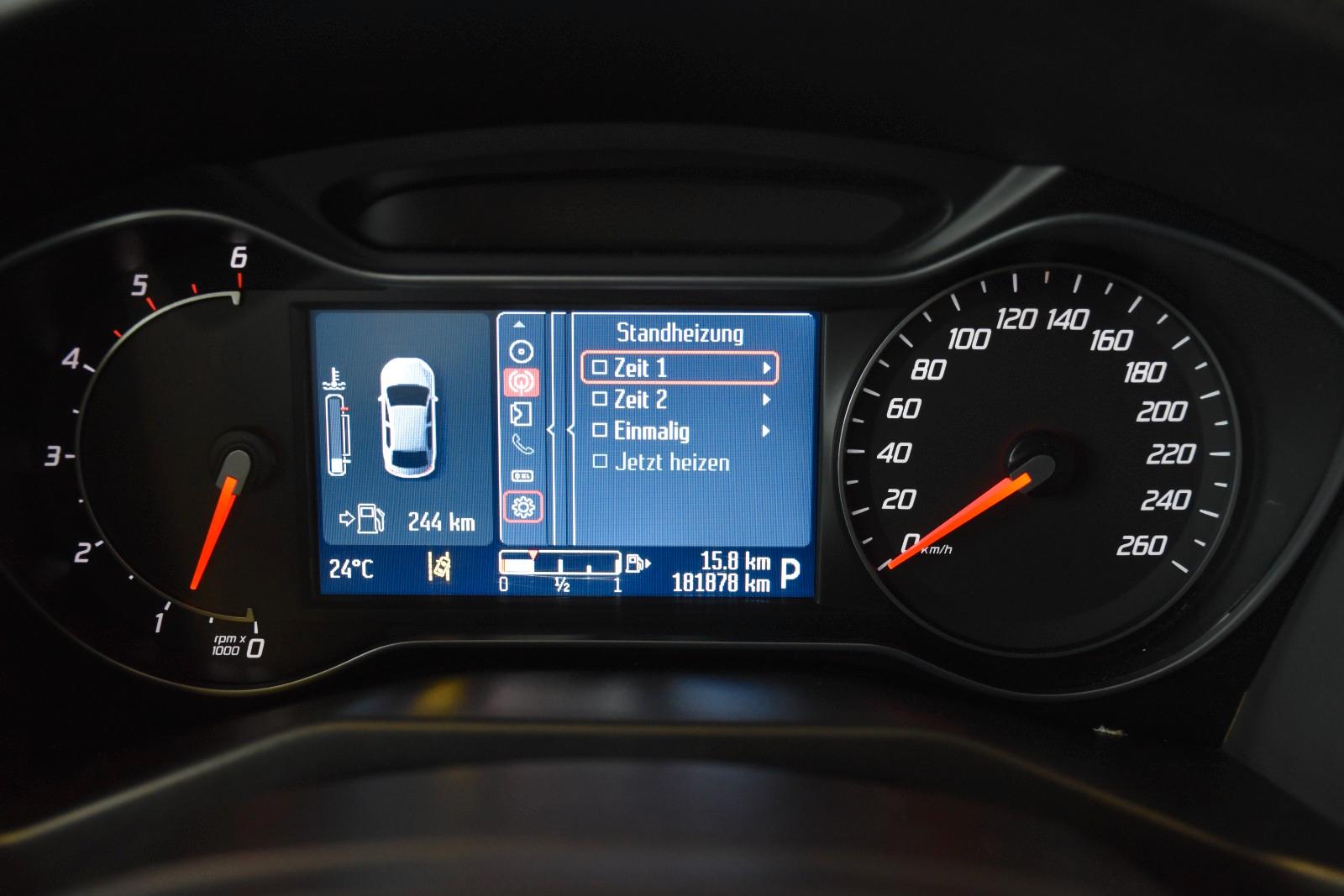 Ford Mondeo 2014 — photo 32