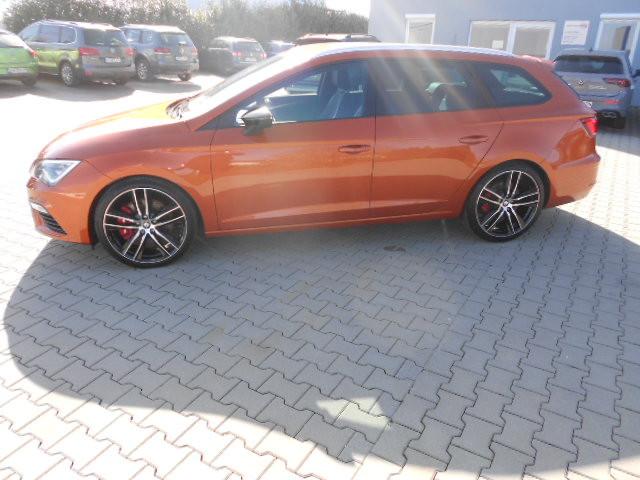 Seat Leon ST Cupra 300