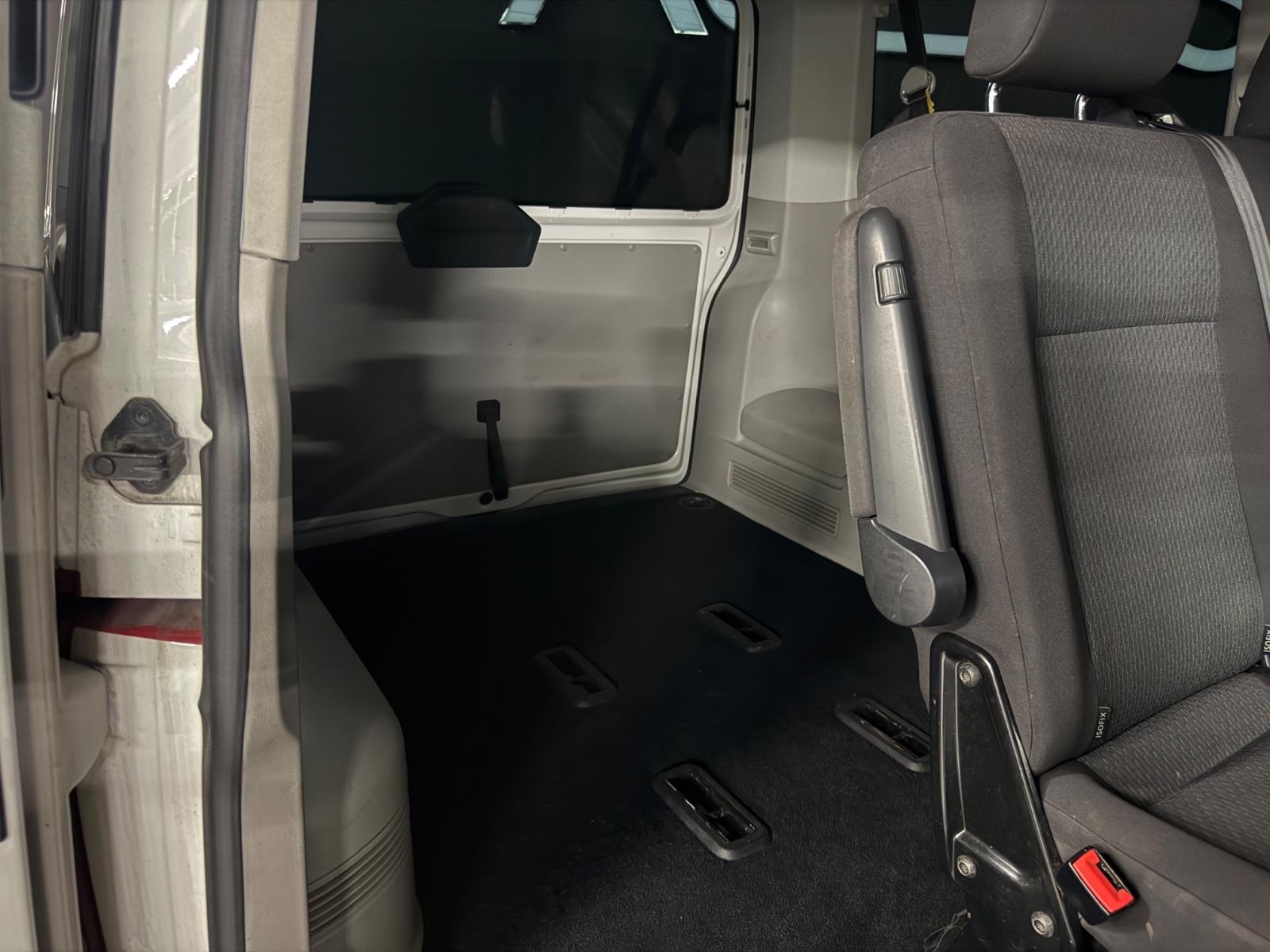VOLKSWAGEN T6 CARAVELLE GENERATION SIX 2.0 TDI 204ch BVM Portes coulissantes 2 côtés Sièges chauffants Historique présent