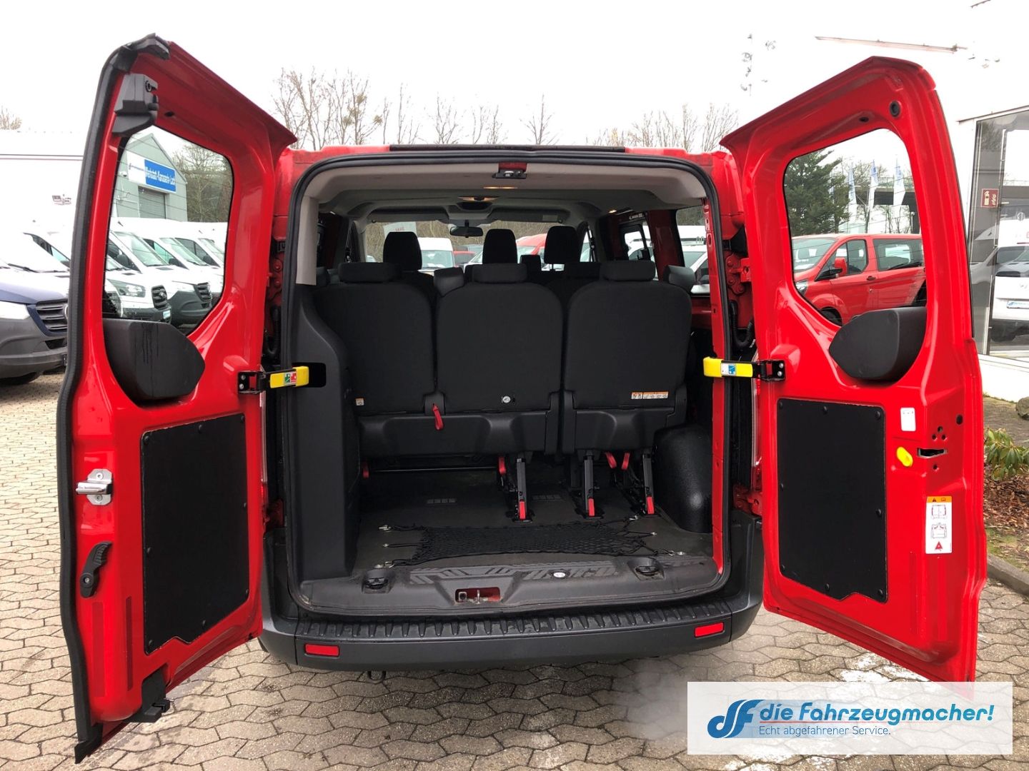 Fahrzeugabbildung Ford Transit Custom Kombi 300 L1 2.2 TDCi *2432