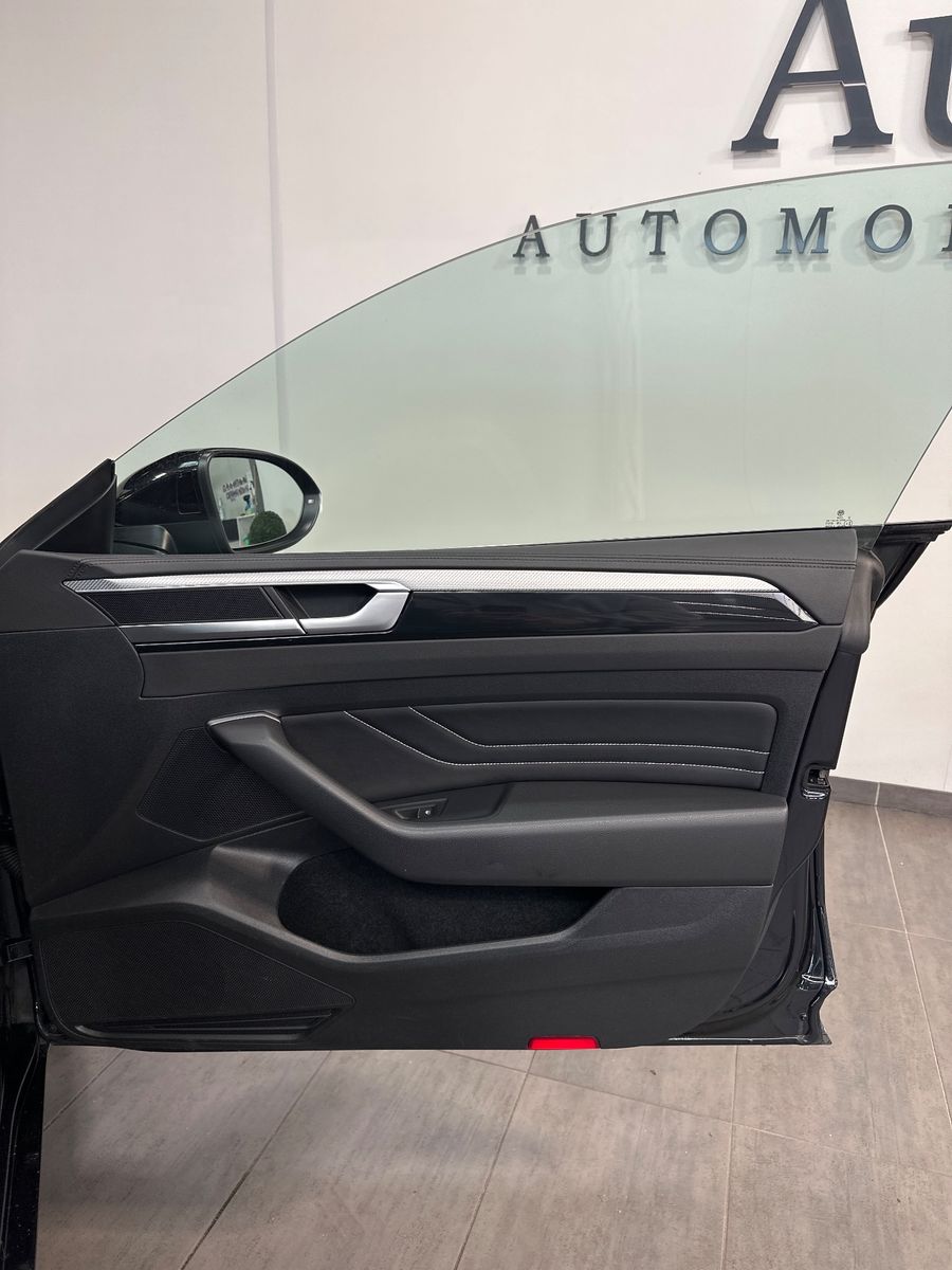 Fahrzeugabbildung Volkswagen Arteon SB 1.4 eHybrid GTE R-Line NAV+LED+360°