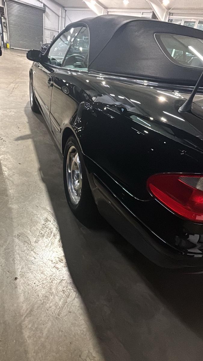 Mercedes-Benz 200