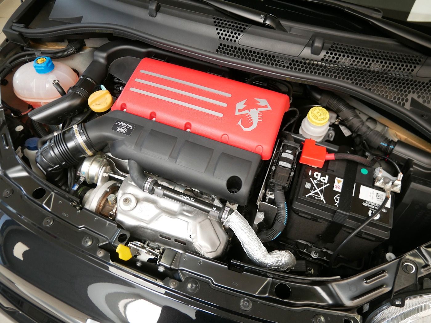 Fahrzeugabbildung Abarth 595 1.4 T-Jet Sammlerbesitz! Schutzfolie! Leder!