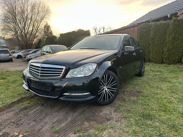 Mercedes-Benz C 180 C Klasse Lim BlueEfficiency/NAVI/SITZH/PDC