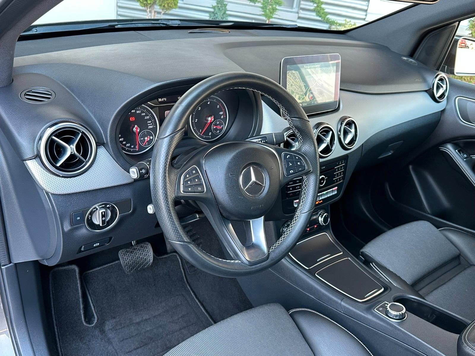Mercedes-Benz B 180 CDI Automat. Urban*Leder*Navi*LED*SHz.*TÜV