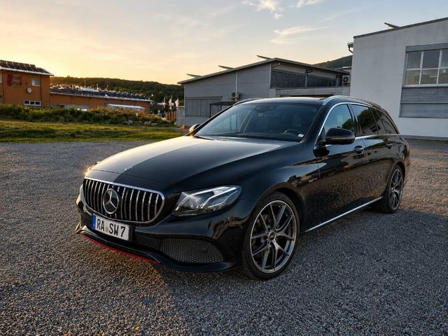 MERCEDES-BENZ E 400 4MATIC T AVANTGARDE Autom. AVANTGARDE