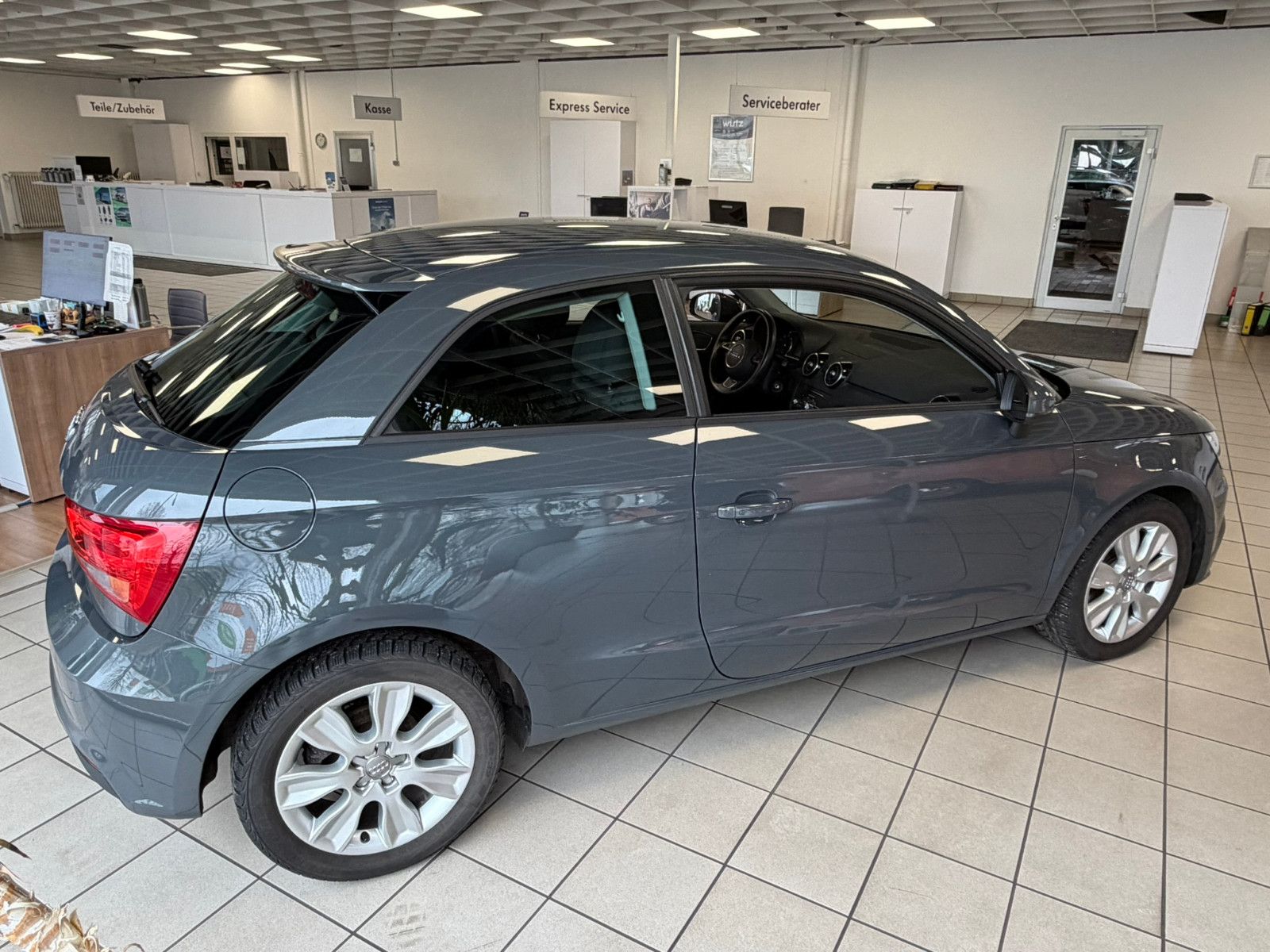 Fahrzeugabbildung Audi A1 Sportback 1.4 TFSI NAVI