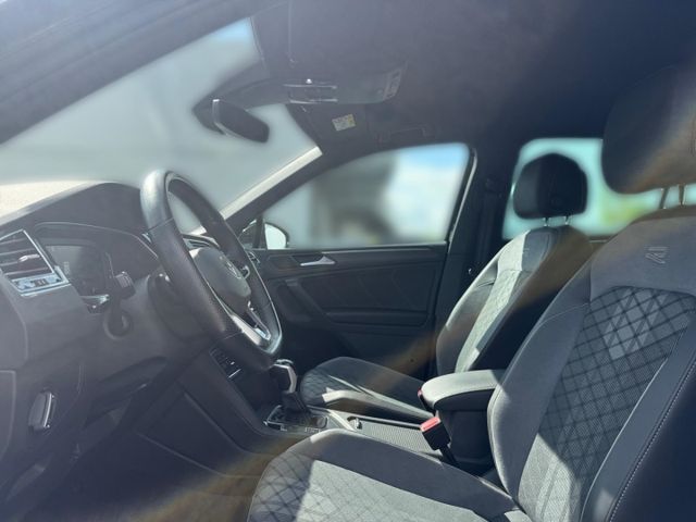 Tiguan R-Line 1.4 TSI eHybrid Navi CarPlay