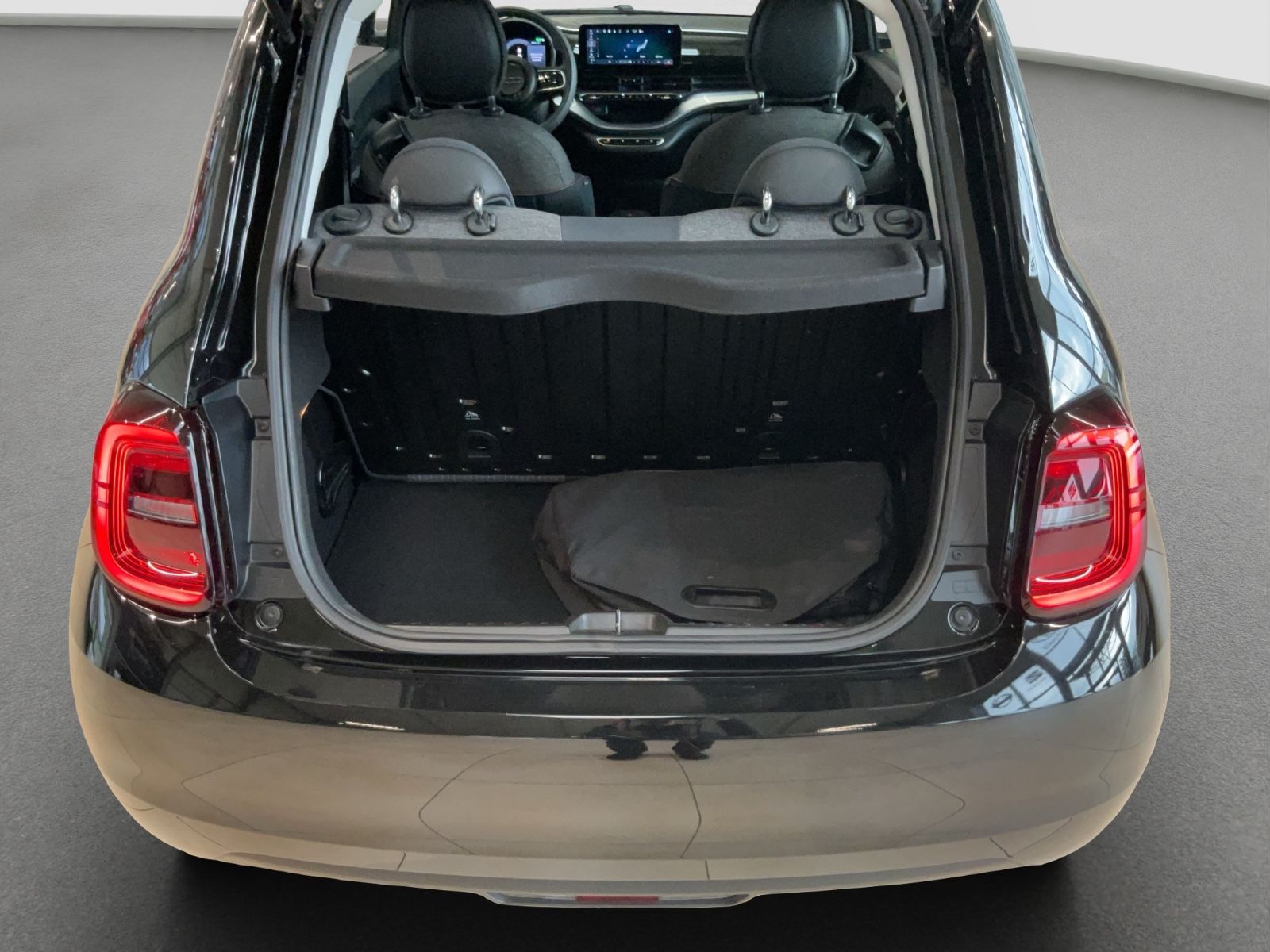 Fahrzeugabbildung Fiat 500e Icon