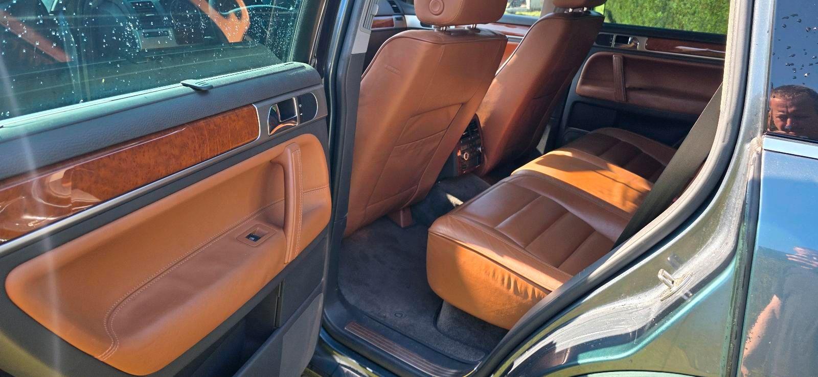 Volkswagen Touareg 2004 — photo 13