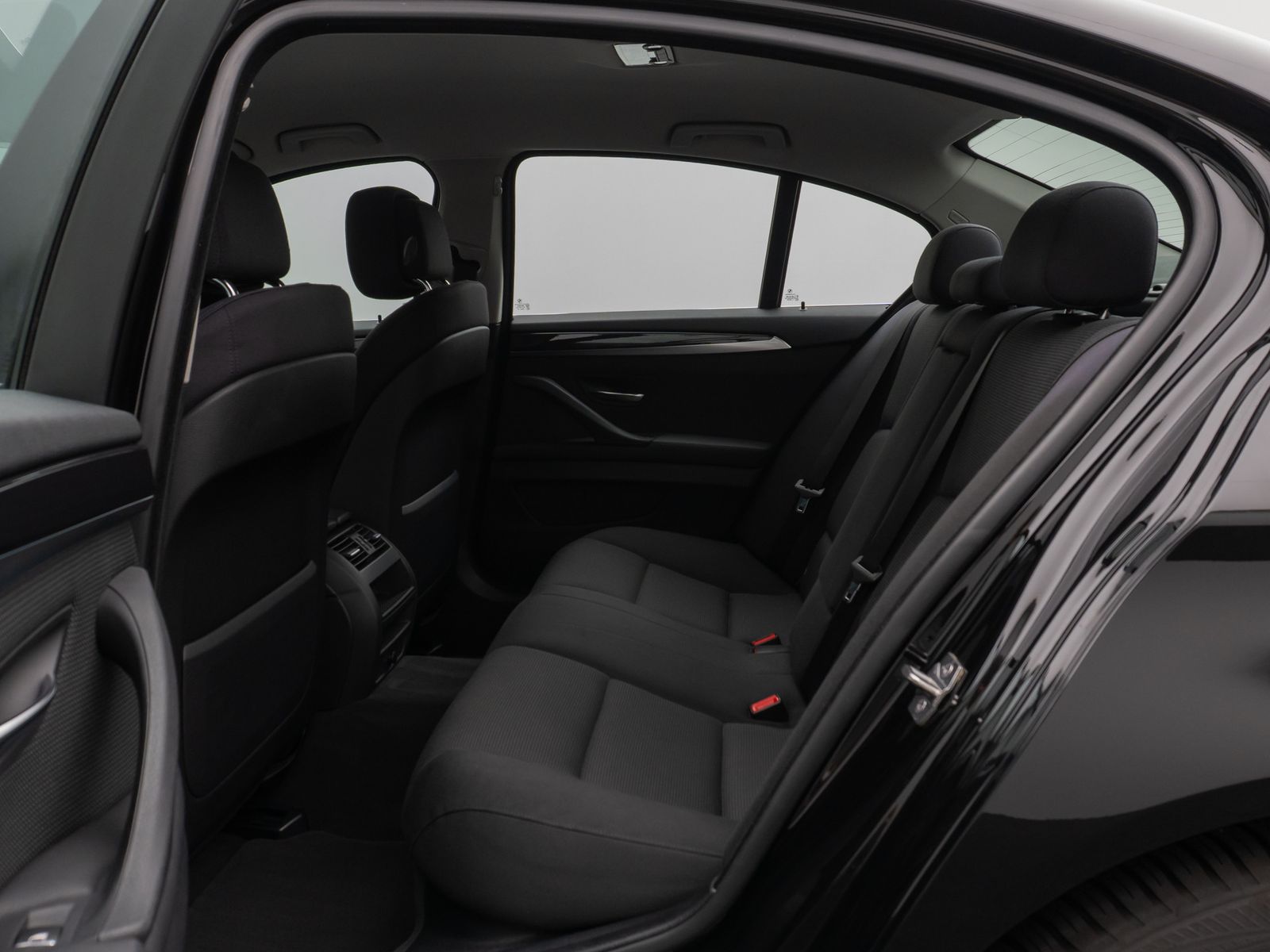 Fahrzeugabbildung BMW 520d Lim. Sitzhzg Navigation PDC Klima Bluetooth