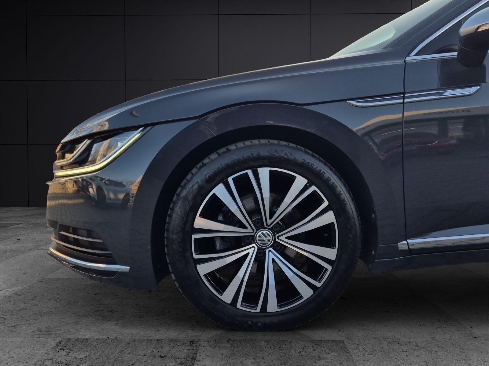 Fahrzeugabbildung Volkswagen Arteon Elegance 2.0 TSI AHK Navi LED Leder