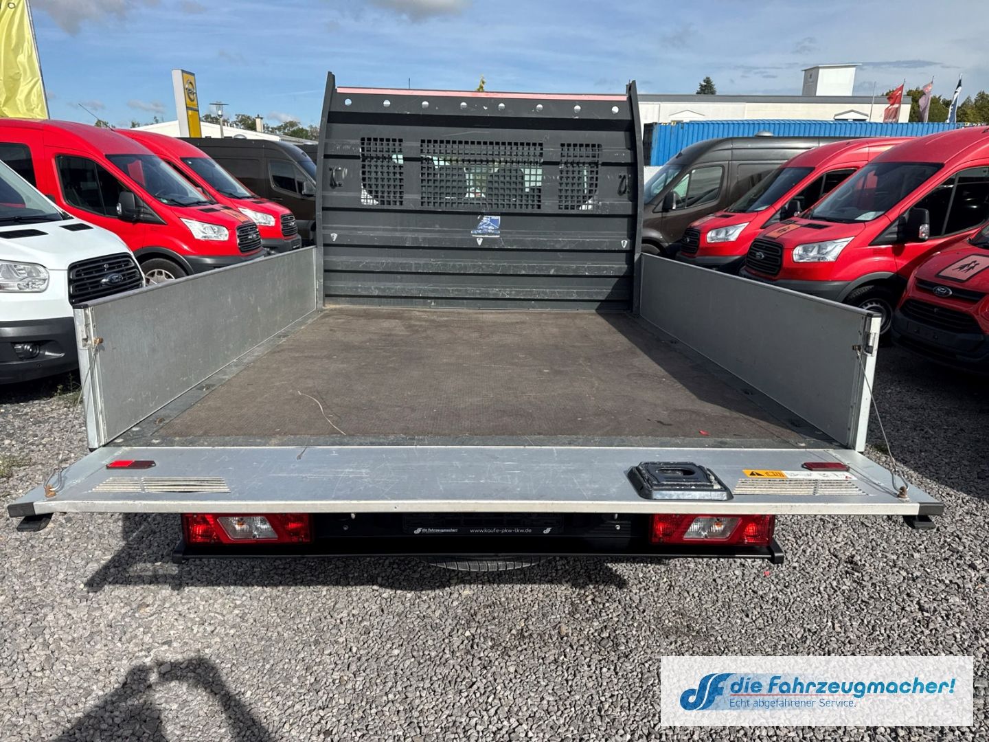 Fahrzeugabbildung Ford Transit Pritsche 350 L3 Doppelkabine Trend 2.0 T