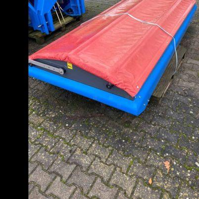 Lemken 1.100 Liter Behälteraufsatz mit mechanischer Pl