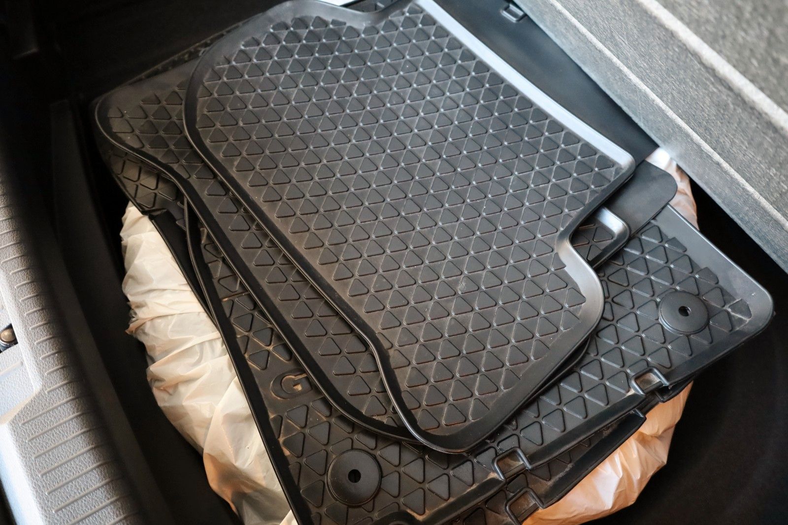 Fahrzeugabbildung Volkswagen Golf VII Lim. Lounge Navi,SH,PDC