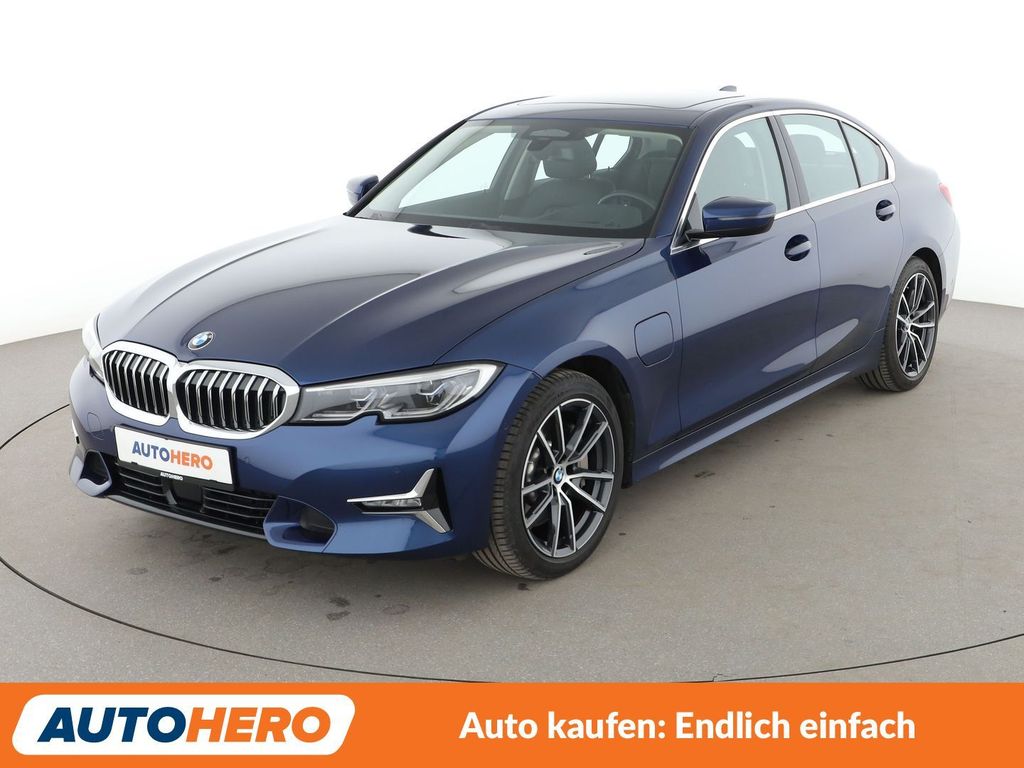 Image of BMW 330
