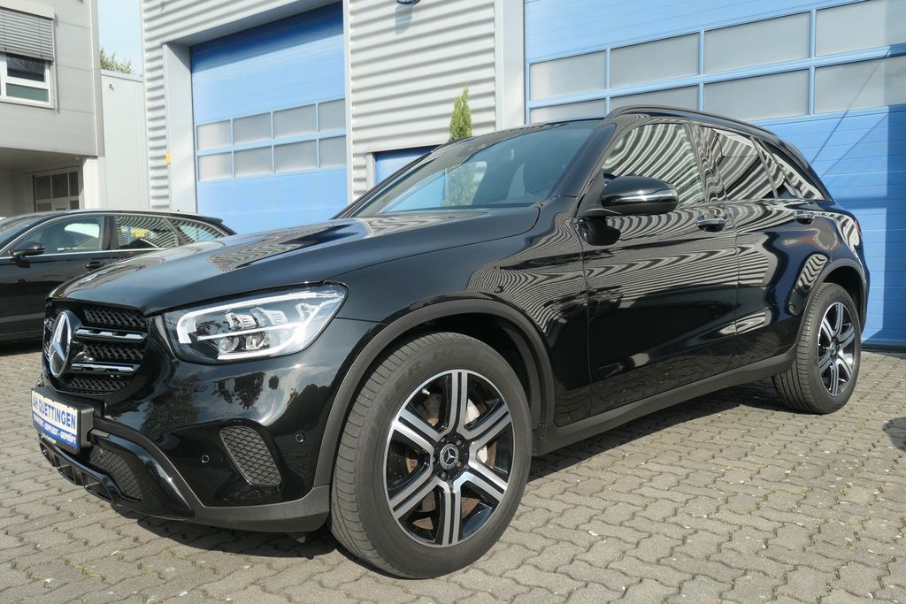 Image of Mercedes-Benz GLC 220