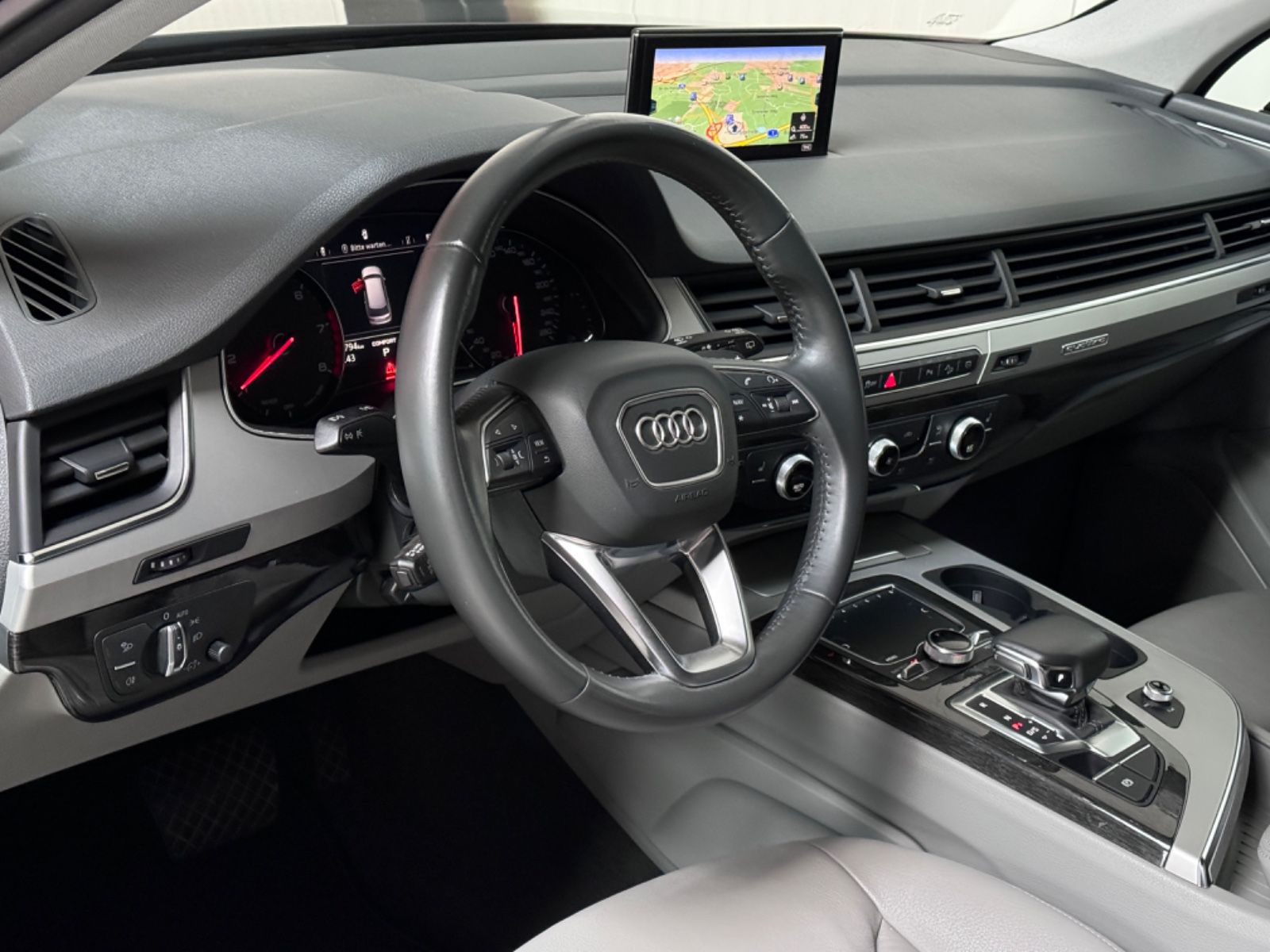 Fahrzeugabbildung Audi Q7 2.0 TFSI quattro/7 Sitz./Pano/R.Kamera