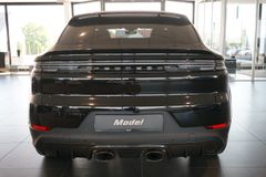 PORSCHE Cayenne GTS Coupé | Leichtbau Sport-Paket PORSCHE Cayenne GTS Coupé | Leichtbau Sport-Paket