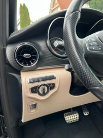 Fahrzeugabbildung Mercedes-Benz V 300, Lang,  EDITION 4Matic AMG,Burmister