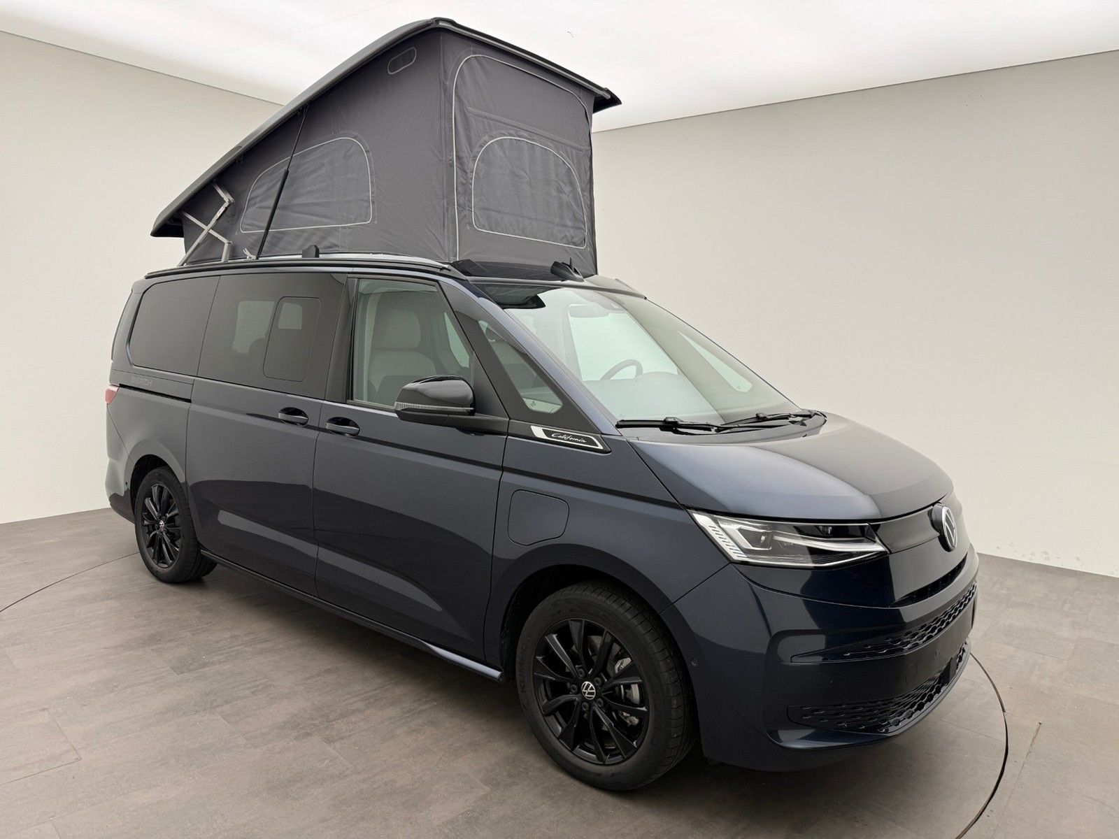 Volkswagen T7 California Beach Tour 1.5 eHybrid DSG 4Motion imagem 3