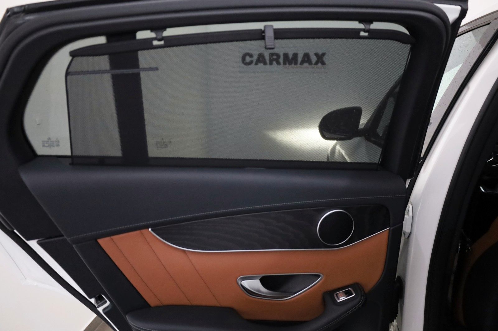 Fahrzeugabbildung Mercedes-Benz GLC 300e 4M Coupe AMG Leder,Navi,LED,Park Paket