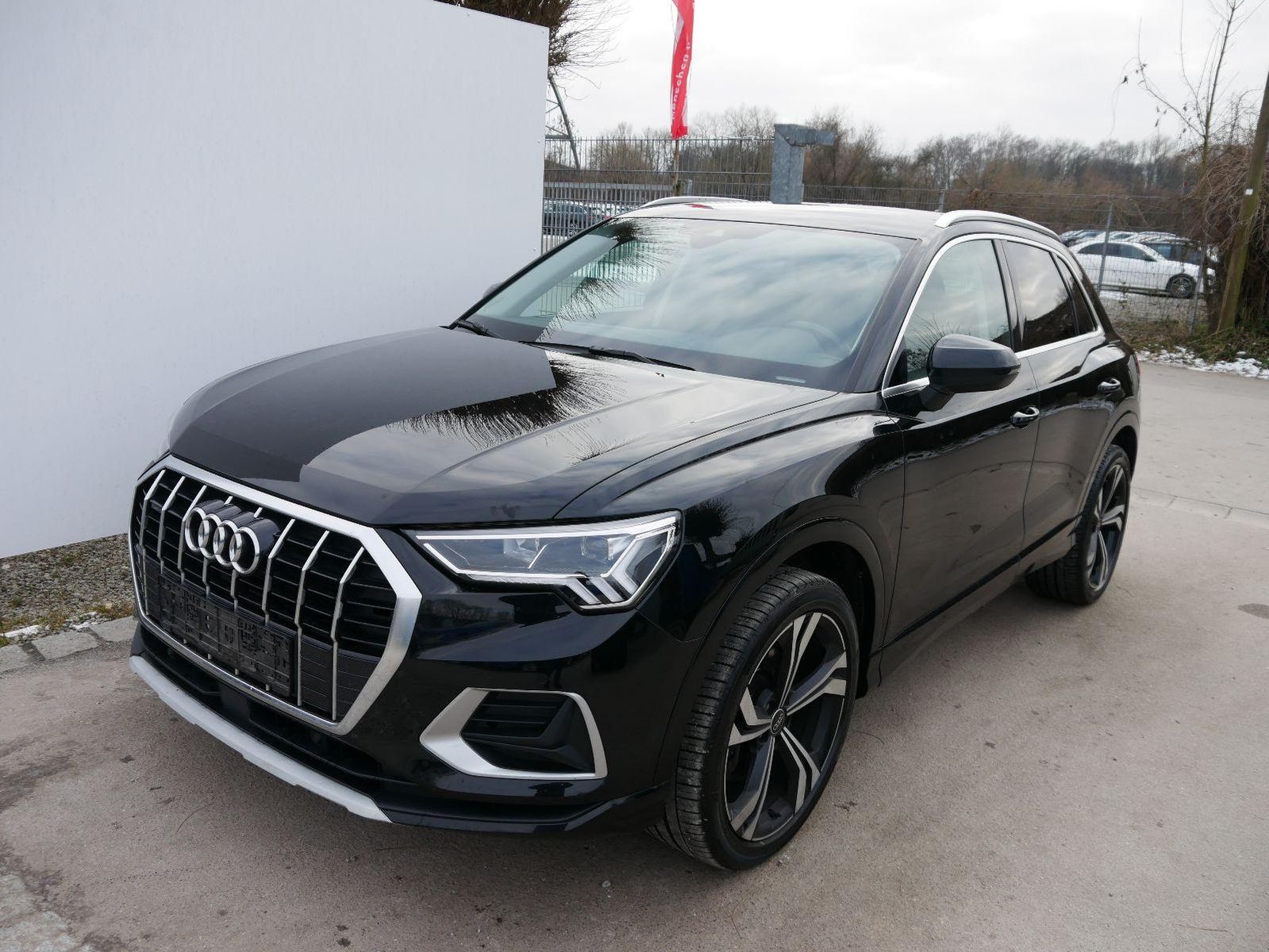 Audi Q3 Advanced 40 TDI quattro s-t*NAVI*SHZ*PDC*TEMP imagem 2