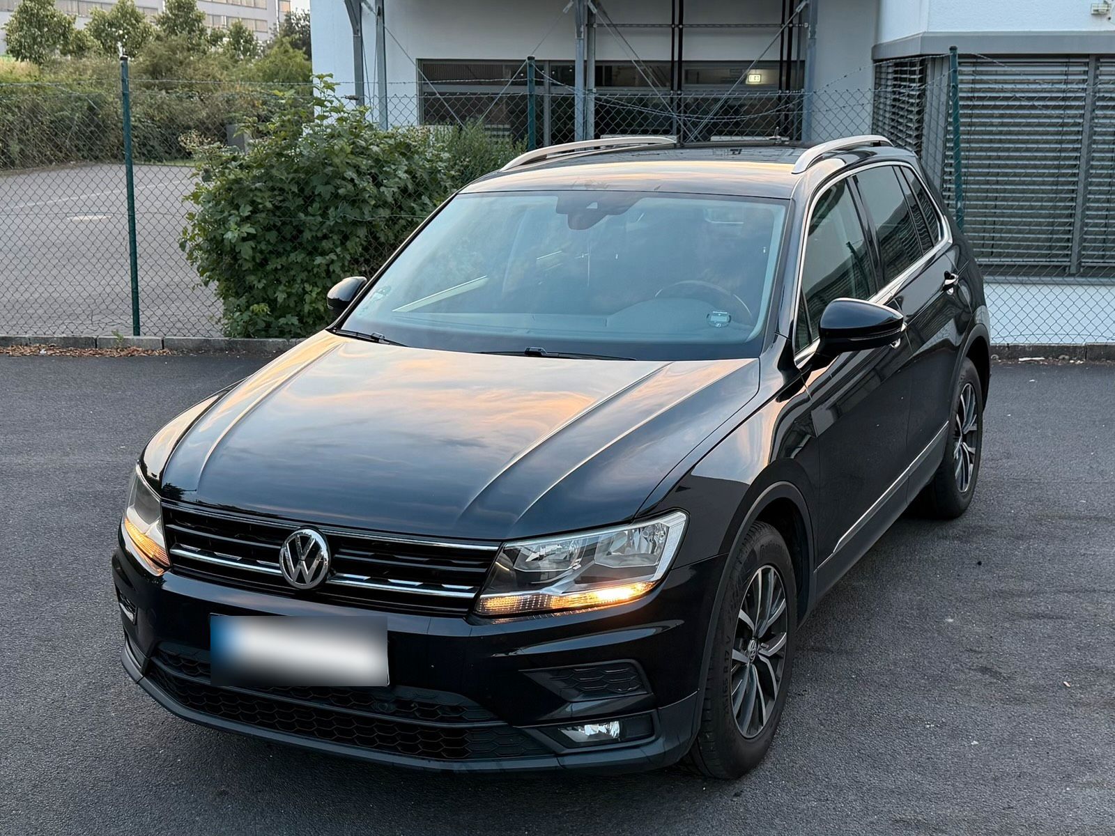 VW VW Tiguan 2.0 TDI *DSG-Automatik*150PS*EUR...