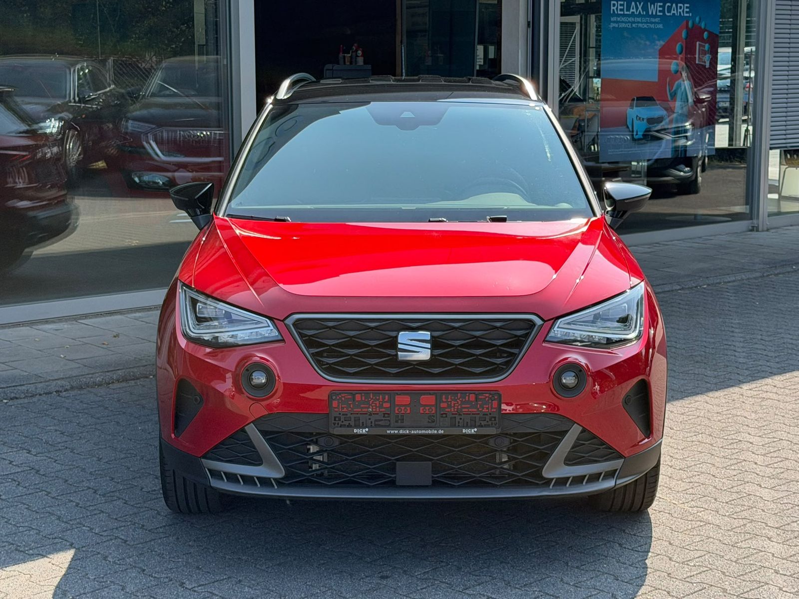 Fahrzeugabbildung SEAT Arona 1,5 TSI FR DSG >LED+NAVI+SHZ+KAM+ACC+DAB+