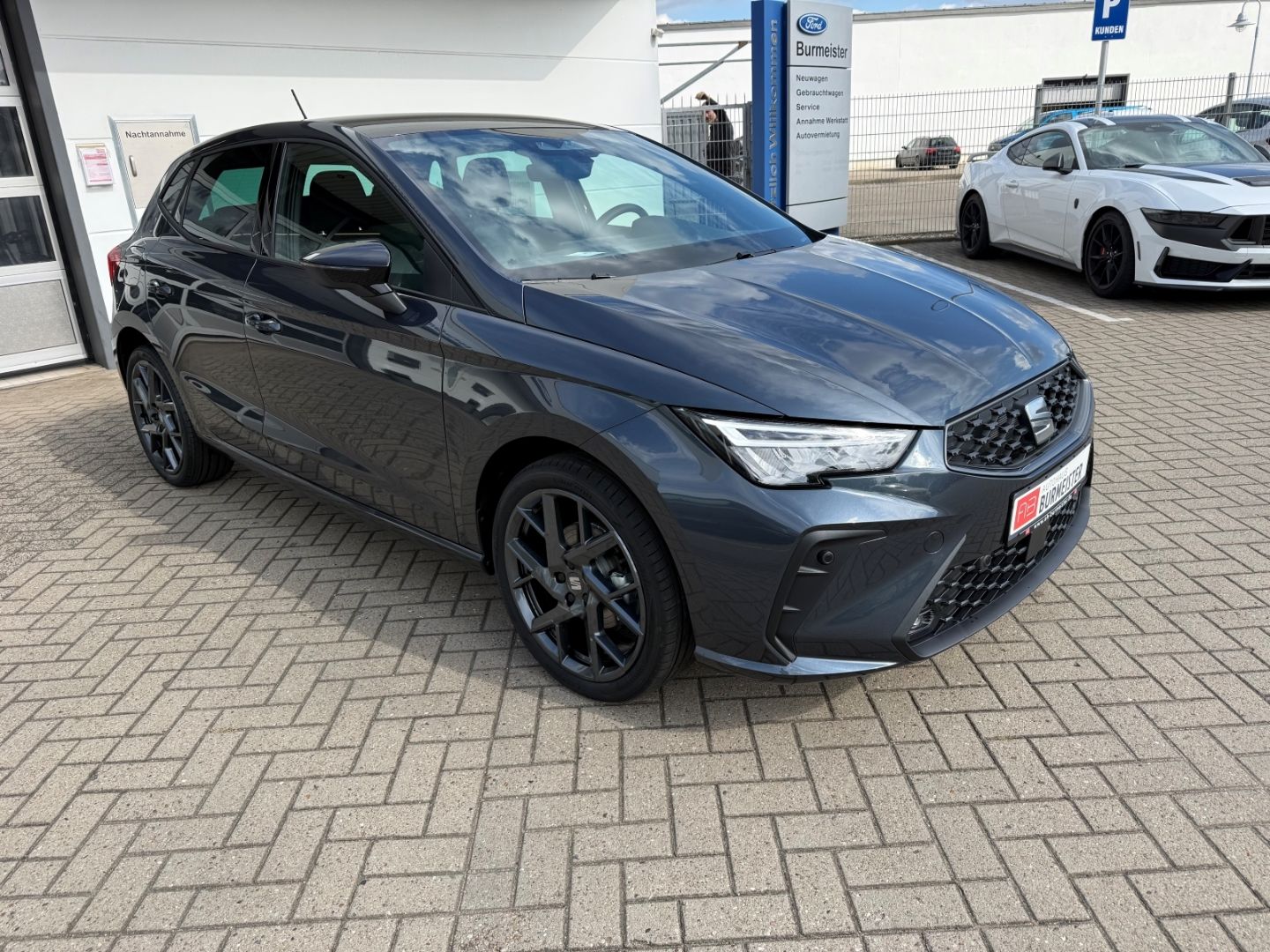 Fahrzeugabbildung SEAT Ibiza 1.0 TSI 85 kW FR DigiCo ACC LED ACC CarPla