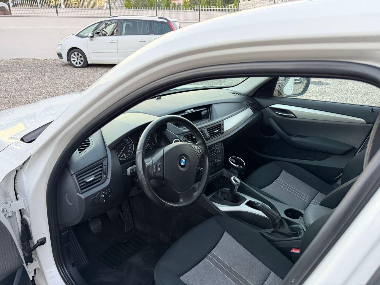 BMW X1 2011 — photo 13