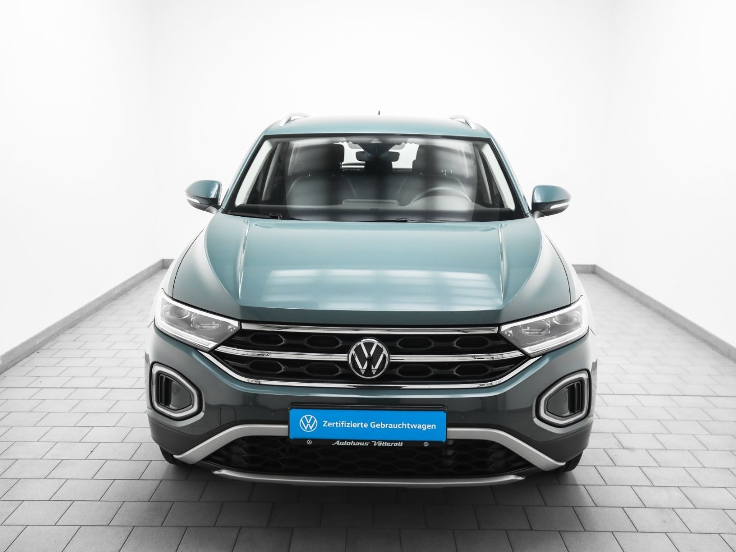 Volkswagen T-Roc 1.5 TSI DSG STYLE Rear View IQ Drive foto 2