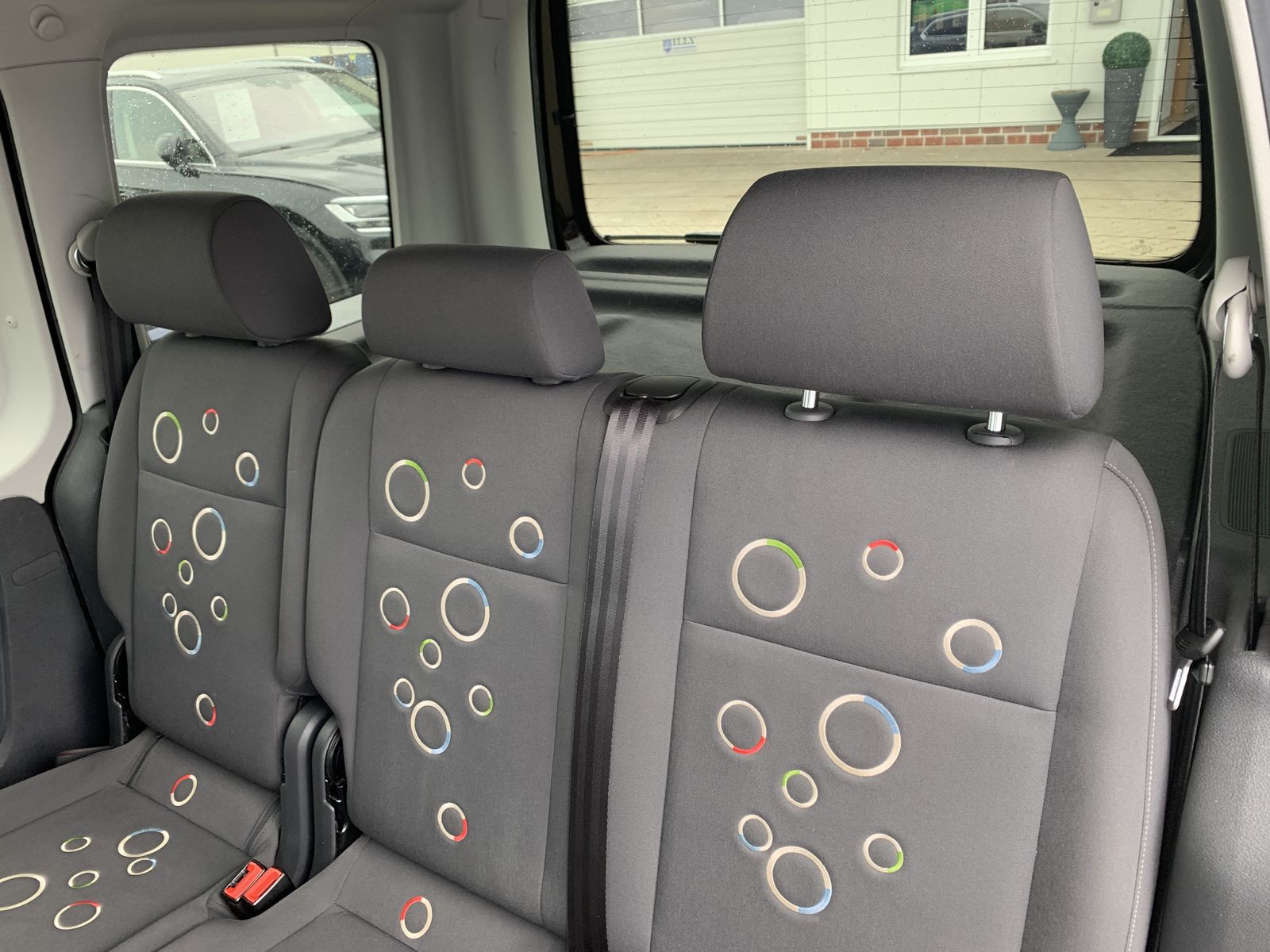 Fahrzeugabbildung Volkswagen Caddy 1.6 TDI*Roncalli*AHK*SHZ*Klima*PDC*