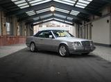 Mercedes-Benz W124 Cabrio  E200, Silber, ... - Mercedes-Benz E 200: W124