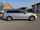 Volkswagen Passat Variant Business 1.Hand LED-Matrix/Keyles - Volkswagen Passat Variant: Automatik