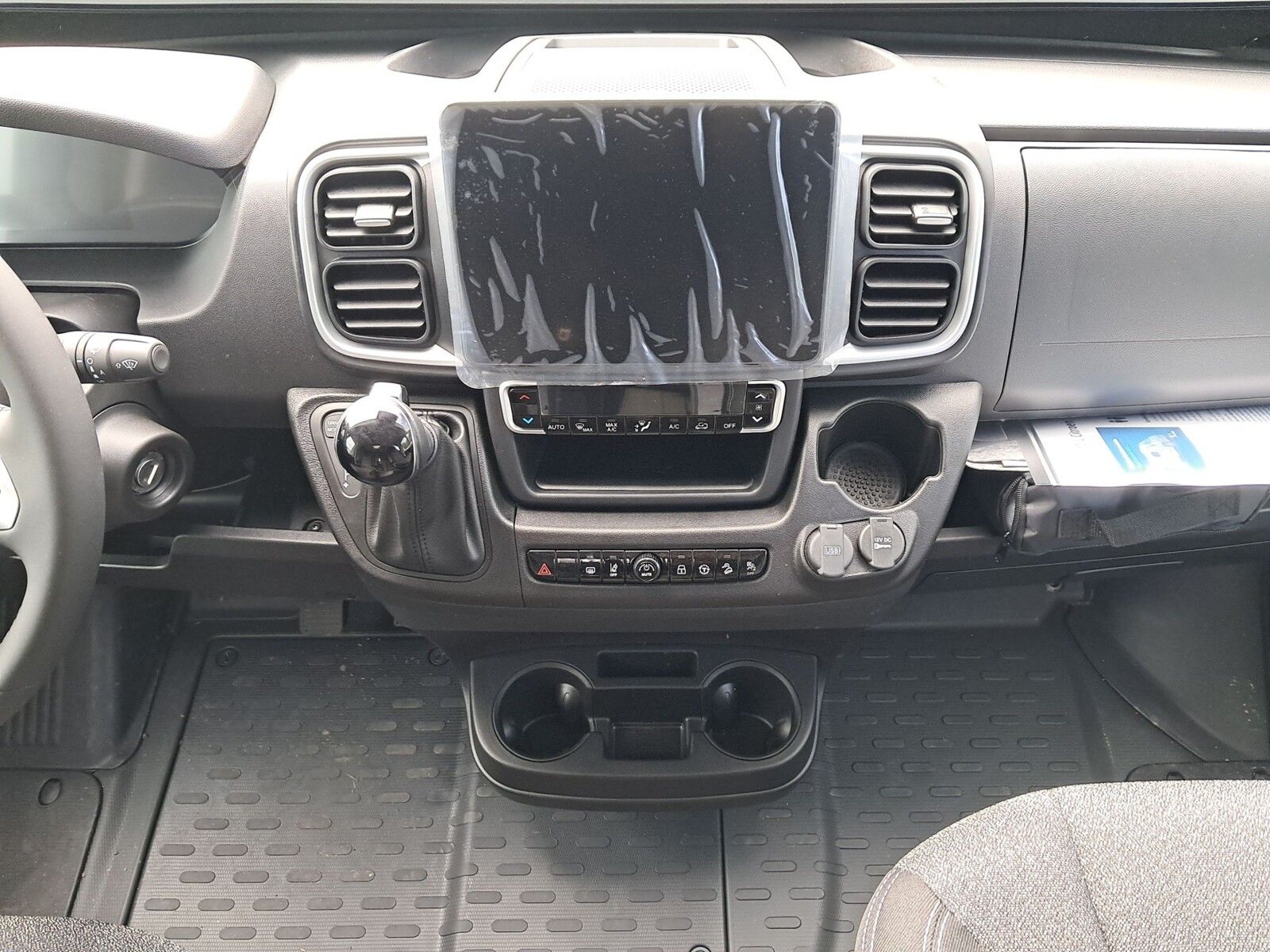 Fahrzeugabbildung Pössl Summit 600 L Citroen Lithium, Solar