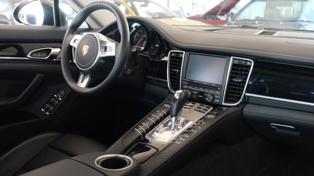 Fahrzeugabbildung Porsche Panamera Platinum Edition/Jahreswagenzustand!