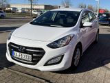 Hyundai i30 blue 1.4 - - Hyundai i30 in Karlsruhe