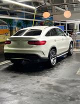 Mercedes-Benz GLE 500 Coupe 4M AMG LINE AHK/STANDH/360°/DIST.. - Mercedes-Benz GLE 500 von privat