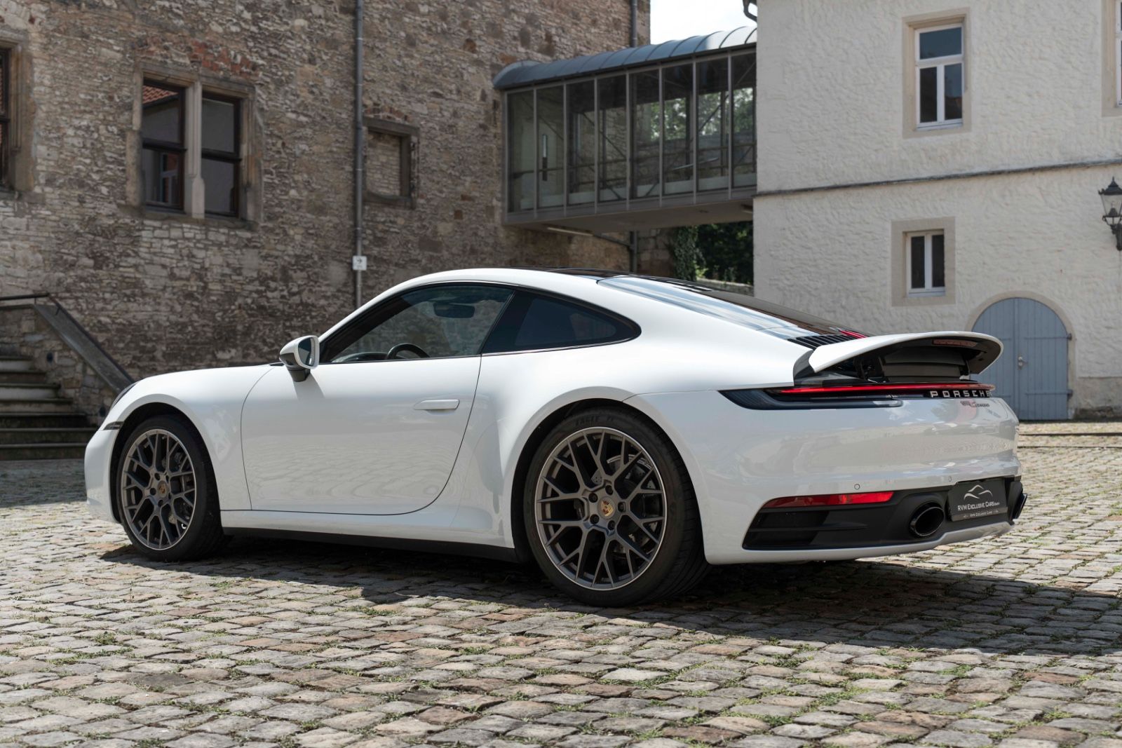 Fahrzeugabbildung Porsche 911 Carrera 992 BOSE SPORT-CHRONO PASM CARPLAY