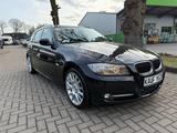 BMW 330d Touring INDIVIDUAL Pano Leder Navi AHK - BMW 330: Kombi, 330d